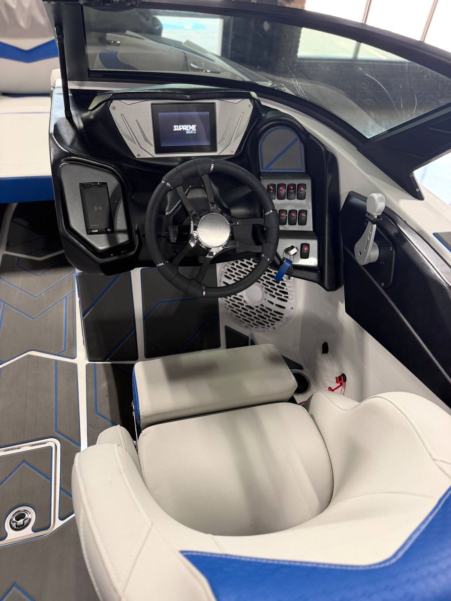 2022 Supreme S220, photo 9 of 18